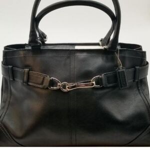 Coach Hampton Black Leather Satchel Tote With Silver Clasp. Very Chic Very Large